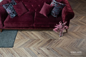 Фото Виниловая плитка Vinilam Parquet Chevron Glue I107516 Лувр 
