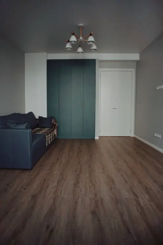 Vinilam 7888 в комнате без света