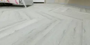 Кварцвинил Alpine Floor Parquet LVT ЕСО 16-12 Дуб Альхена фото в интерьере