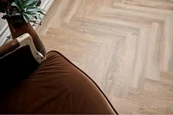 Виниловая плитка Vinilam Parquet Herringbone Glue GD11133 Северный