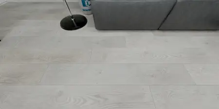 Ламинат Tarkett Estetica Дуб натур белый в комнате